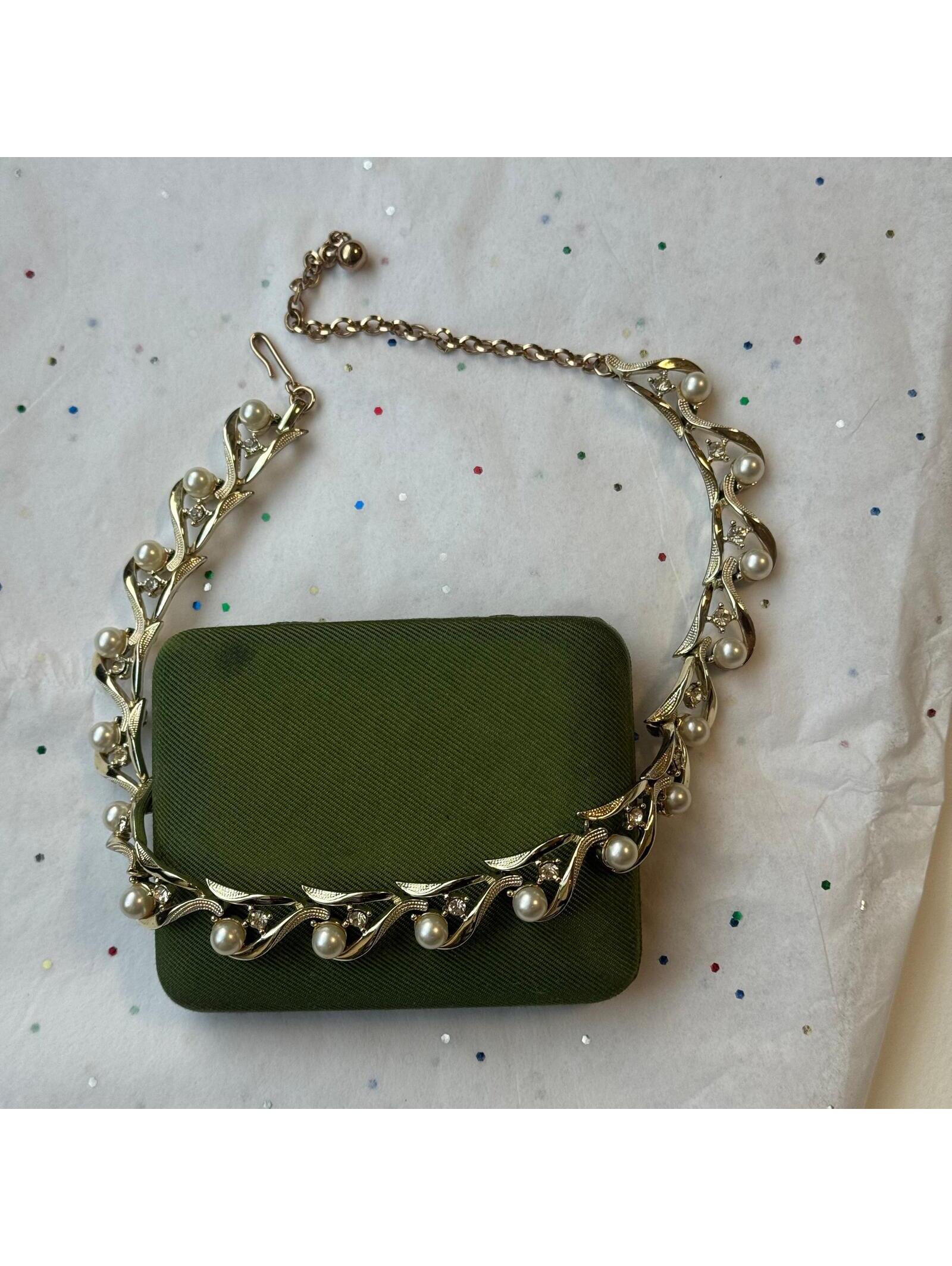 Vintage Gold Tone Pearl Choker Necklace